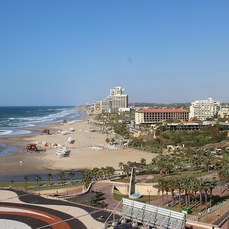 First Class Marina Herzlia Herzliya Екстер'єр фото